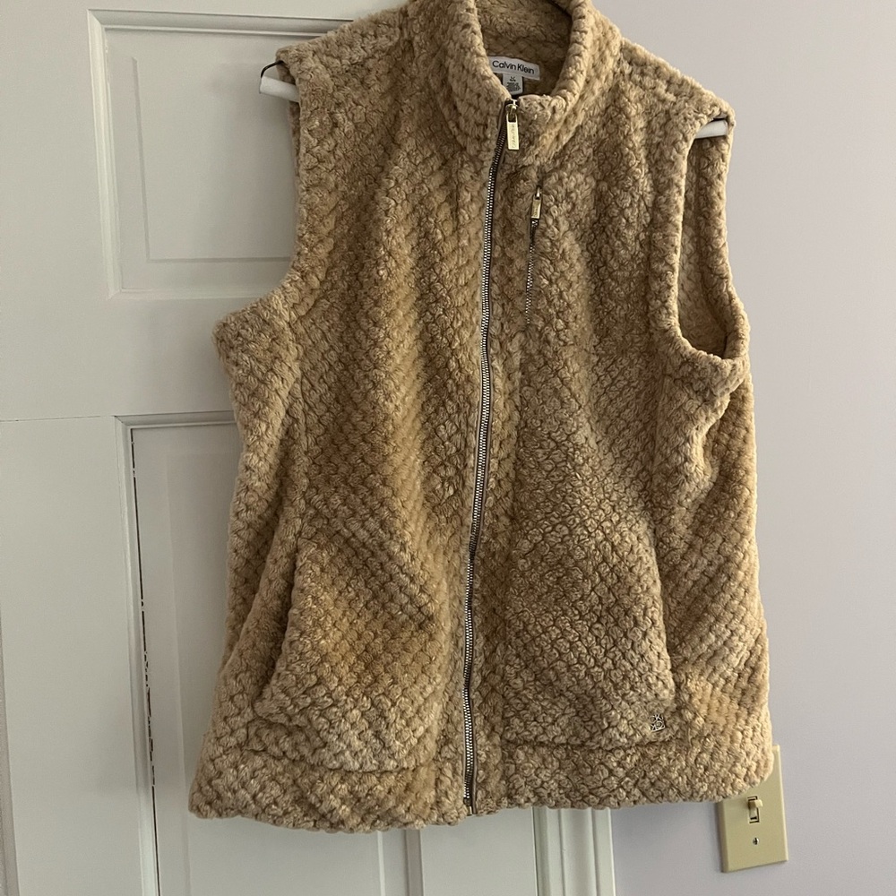 Calvin Klein Furry Vest, beige, size L